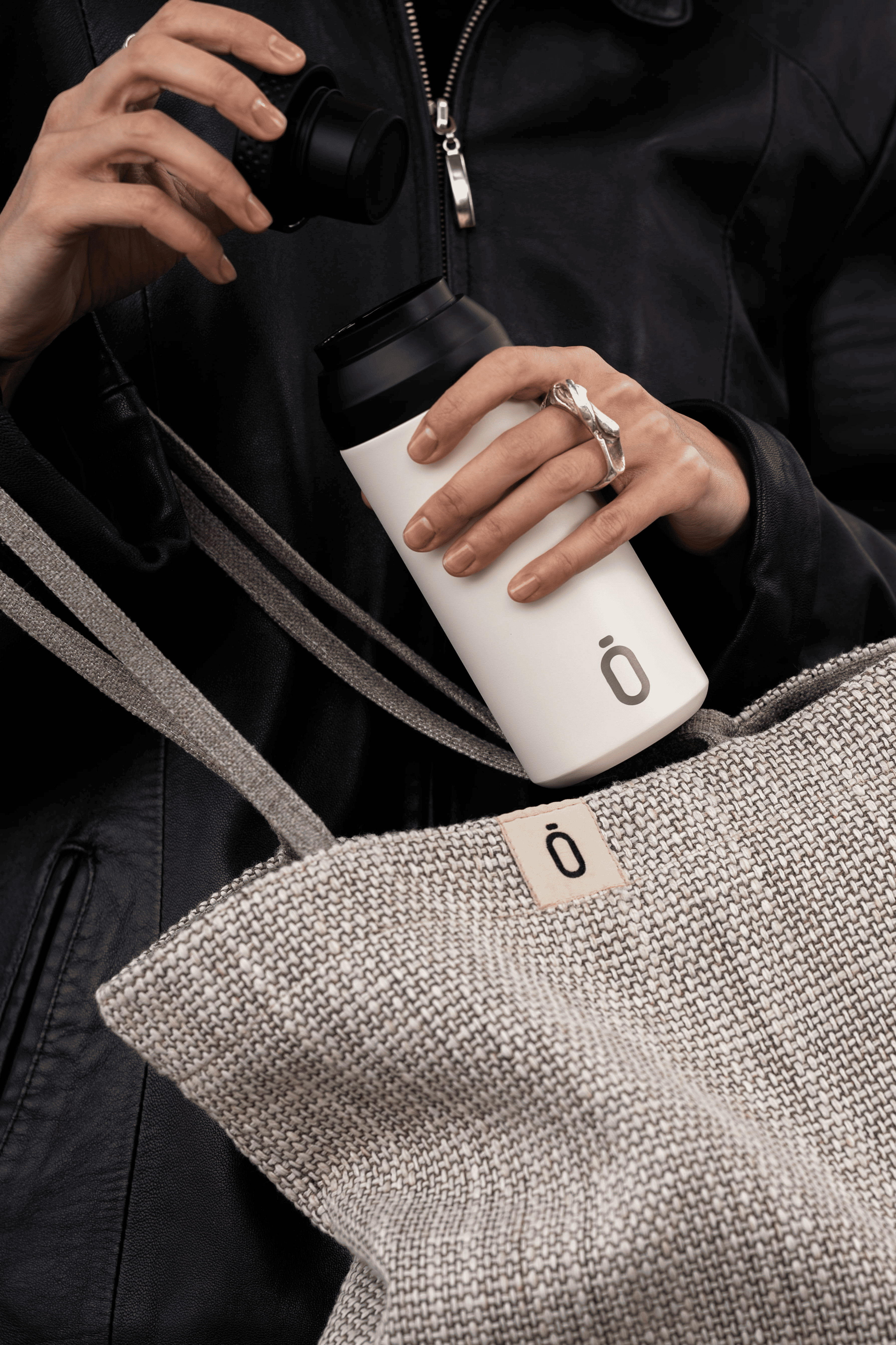 La nueva tote bag de Runbott: diseño, funcionalidad y estilo para el día a día